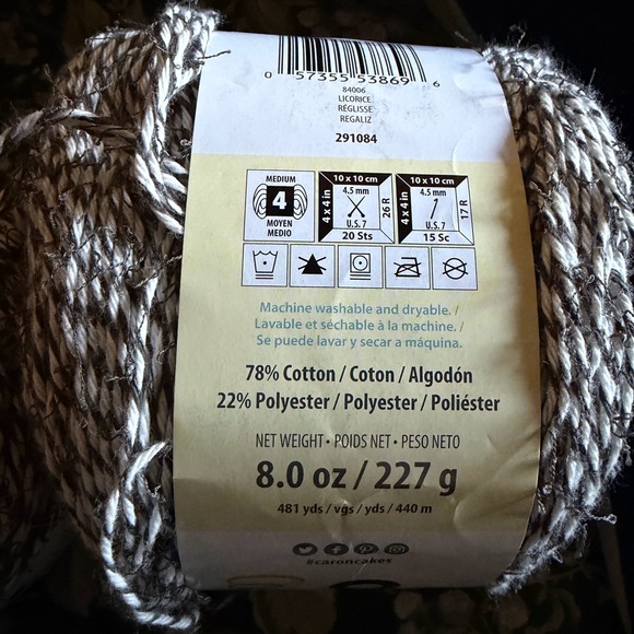 Caron Coconut Cakes Yarn 2 cakes in Licorice really soft cotton, limited edition - Picture 3 of 4